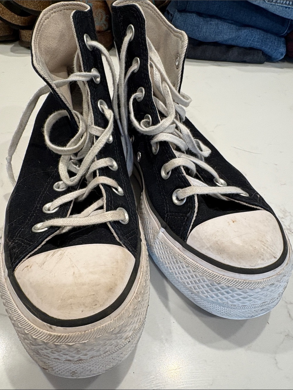 Women’s Gently used Converse Black and White High-Top Platform Sneakers